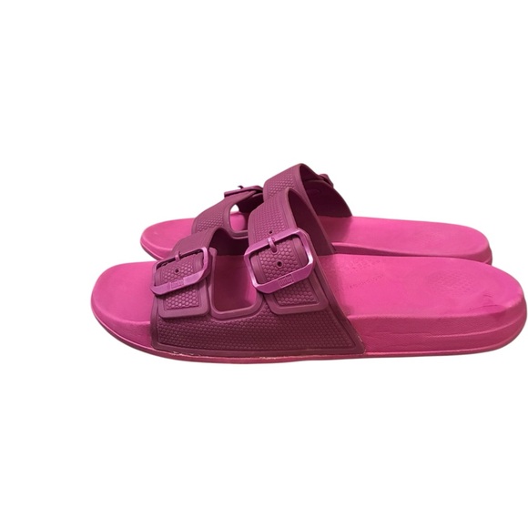 Fitflop Shoes - 🌸 FitFlop iQushion™ Two-Bar Buckle Slides in Berry Pink Size 43 US Size 11/12 🌸